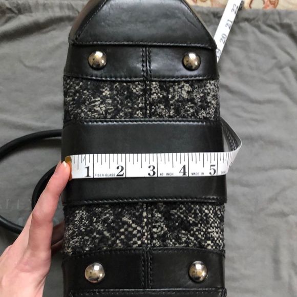 Alexander McQueen Novak Handbag - Picture 10 of 11